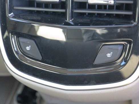 Used 2015 Cadillac XTS Luxury w/ Driver Awareness Package FWD image 33
