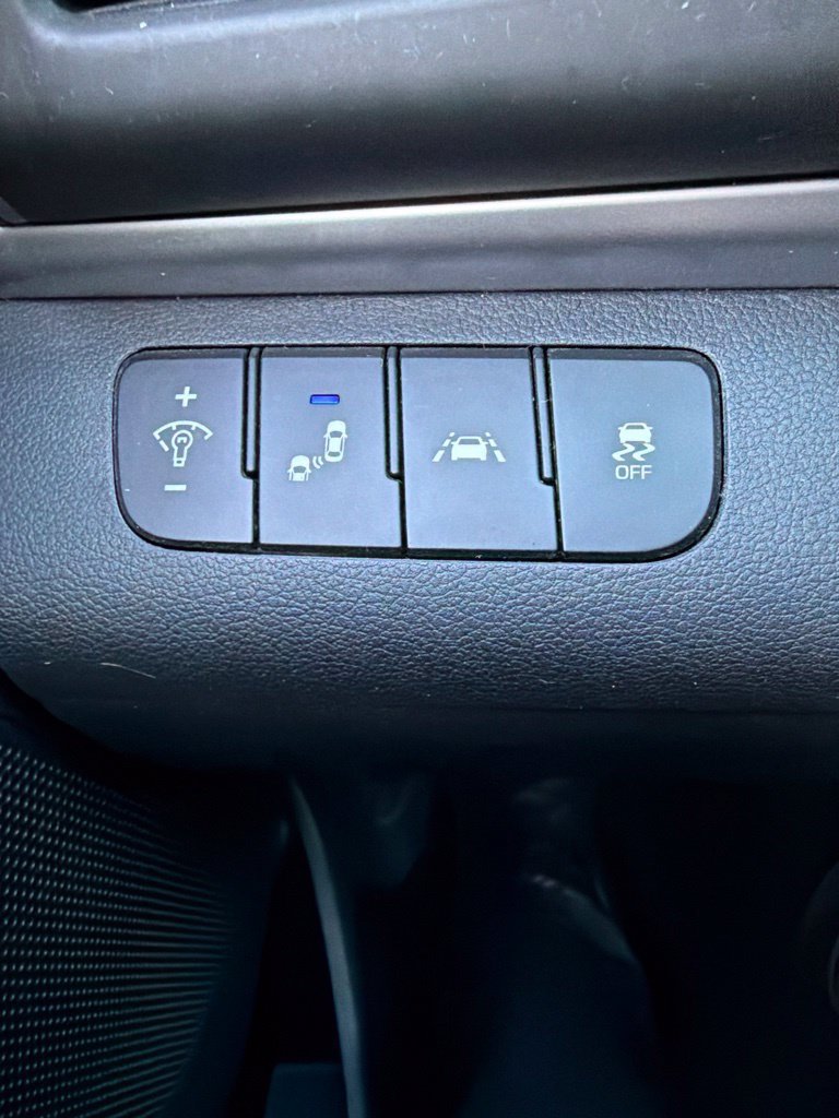 Used 2019 Hyundai Elantra SEL w/ Cargo Package FWD image 12