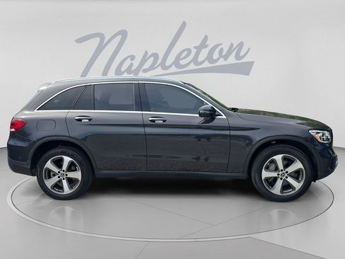 Used 2022 Mercedes-Benz GLC 300 w/ Premium Package Lite image 9