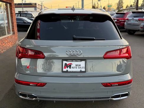 Used 2019 Audi SQ5 Premium Plus w/ Premium Plus Package image 4
