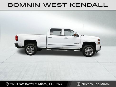 Used 2018 Chevrolet Silverado 2500 LT w/ Custom Sport Edition image 6
