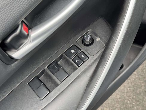 Used 2022 Toyota Corolla SE w/ SE Premium Package image 14