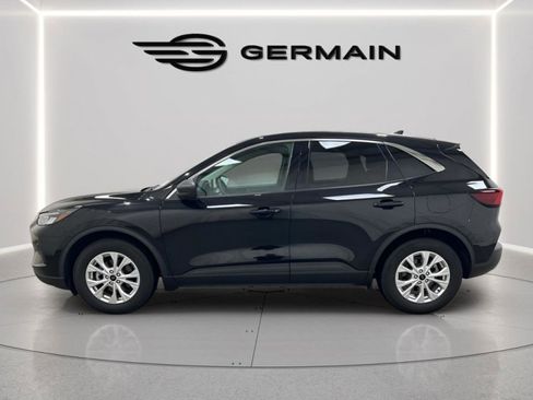Used 2024 Ford Escape Active w/ Cold Weather Package FWD image 4