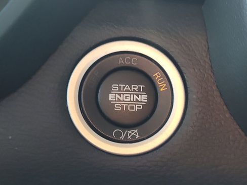 Used 2024 RAM 2500 Laramie w/ Night Edition image 27