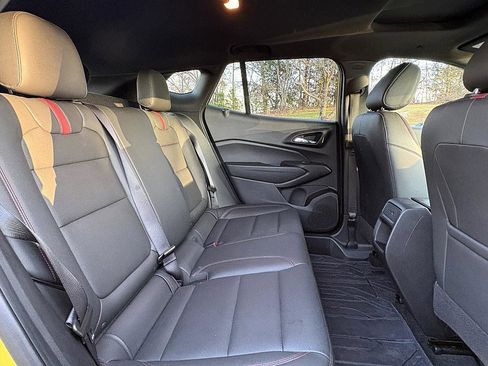 Certified 2024 Chevrolet Trax RS w/ Sunroof Package image 12