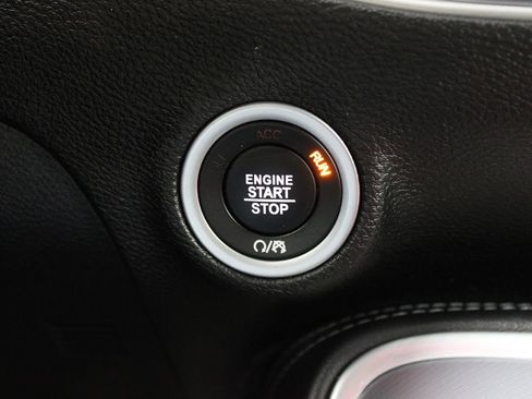 Used 2021 Dodge Challenger SXT image 15