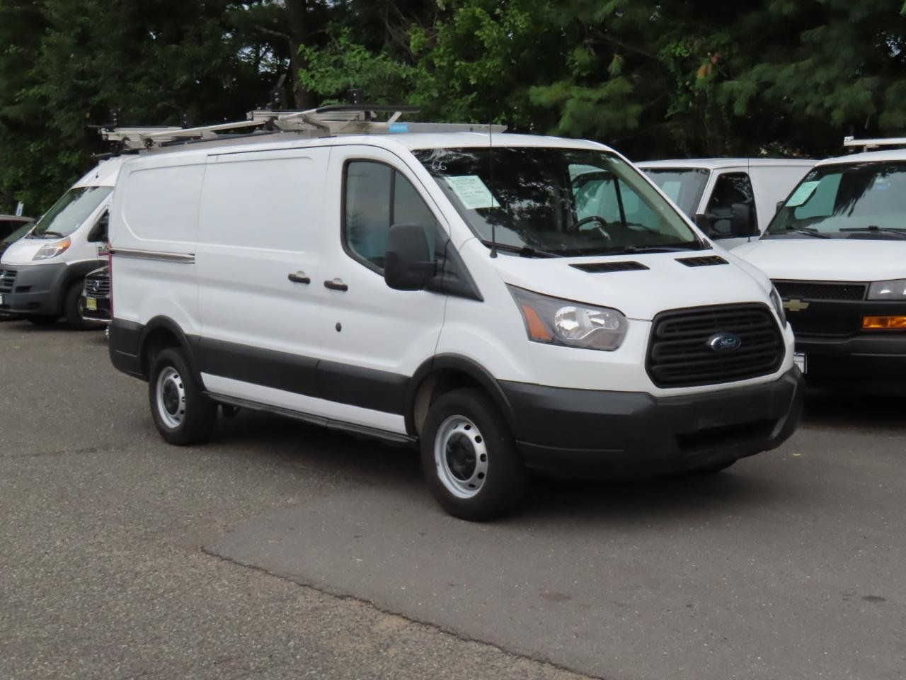 Used 2018 Ford Transit 250 130 Low Roof RWD image 22