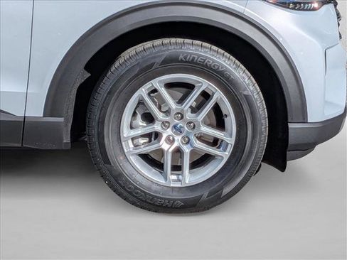 New 2026 Ford Explorer Active image 10