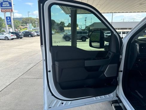 Used 2023 Ford F150 Lariat w/ Equipment Group 502A High AWD/4WD image 18