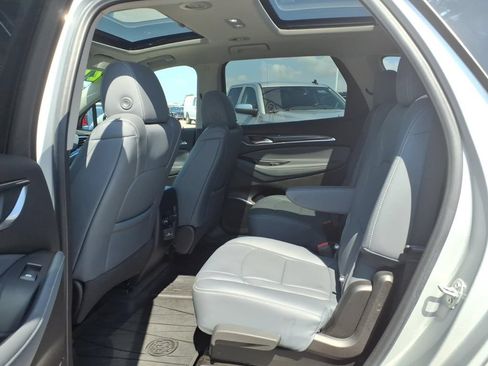 Used 2021 Buick Enclave Premium w/ Sun and Sites Package AWD/4WD image 10