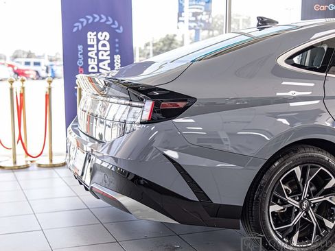 Used 2025 Hyundai Sonata SEL FWD image 14