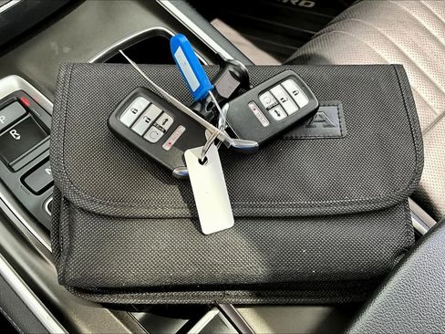 Used 2022 Honda Accord Touring image 15