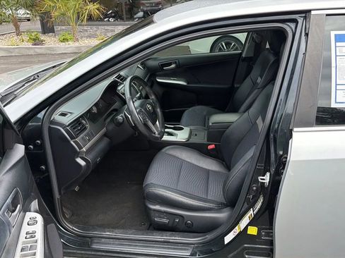 Used 2012 Toyota Camry SE image 8