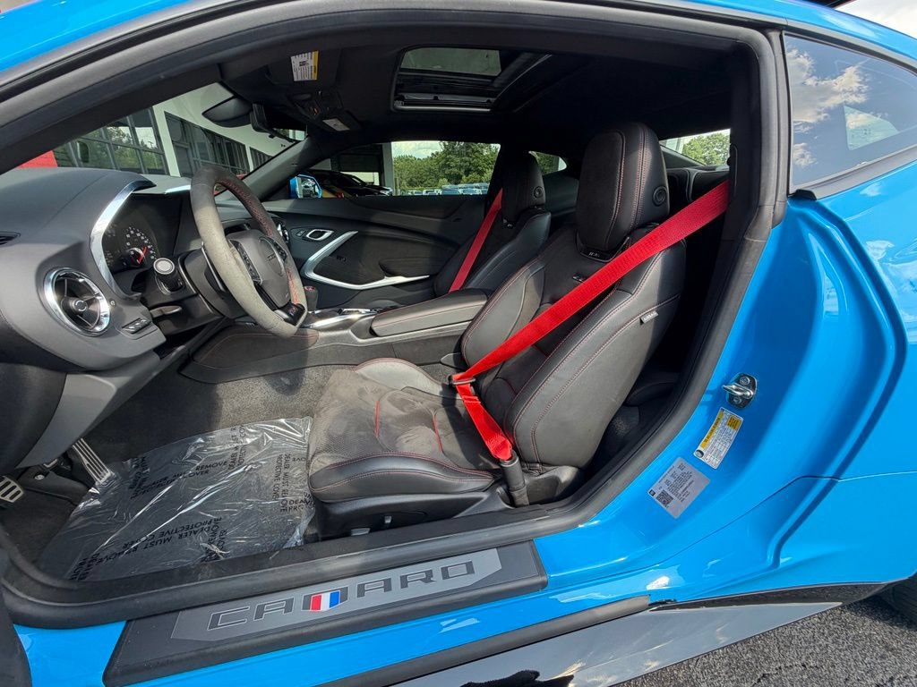Used 2023 Chevrolet Camaro ZL1 RWD image 37