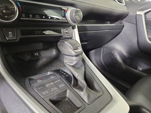 Used 2019 Toyota RAV4 XLE Premium w/ All Weather Liner Package image 20