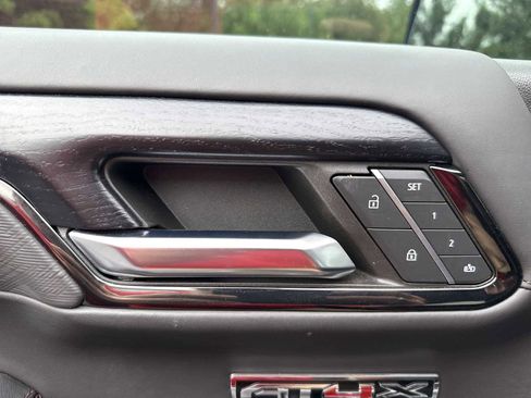 Used 2024 GMC Sierra 1500 AT4X image 23