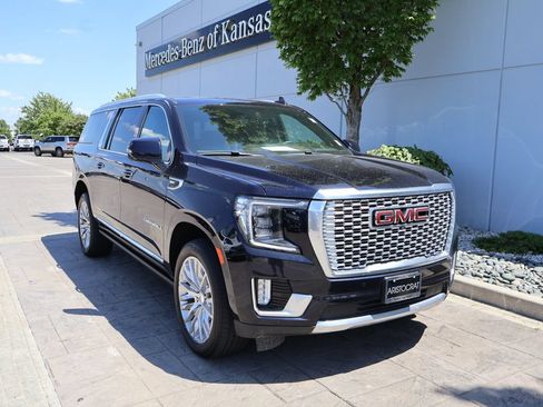 Used 2024 GMC Yukon XL Denali w/ Max Trailering Package AWD/4WD image 1