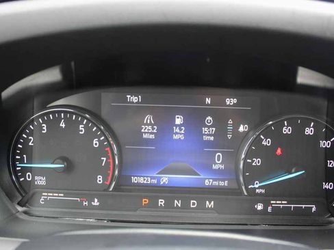 Used 2020 Ford Explorer XLT w/ Equipment Group 202A AWD/4WD image 15