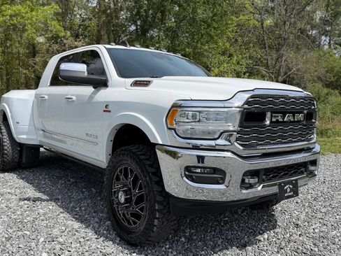 Used 2019 RAM 3500 Limited image 1