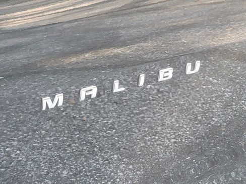 Used 2022 Chevrolet Malibu LT image 25