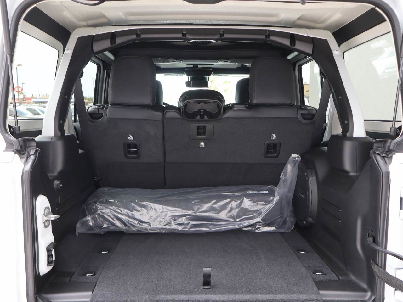 New 2026 Jeep Wrangler Unlimited Rubicon 392 w/ Quick Order Package 27X Moab AWD/4WD image 11