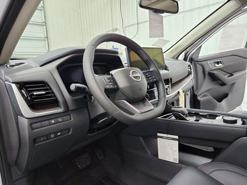 New 2026 Nissan Rogue Platinum w/ Platinum Premium Package image 18