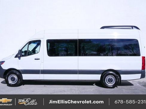 Used 2025 Mercedes-Benz Sprinter 2500 image 2