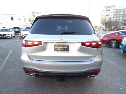 Used 2025 Mercedes-Benz GLS 450 4MATIC image 3