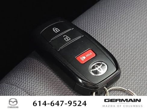 Used 2023 Toyota Corolla Cross AWD Hybrid image 33
