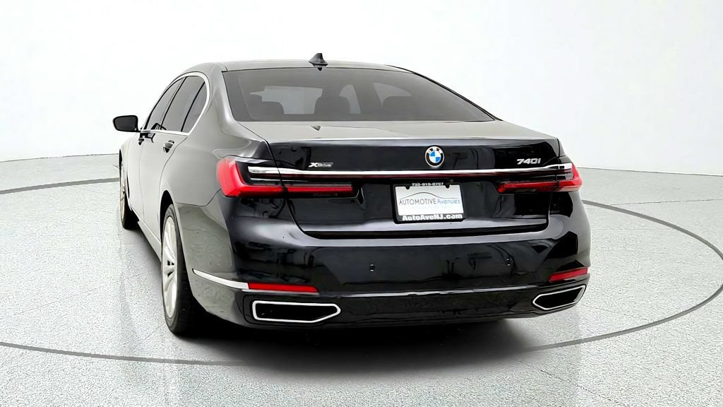 Used 2020 BMW 740i xDrive w/ Cold Weather Package AWD/4WD image 6