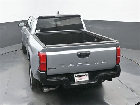 Used 2025 Toyota Tacoma SR image 29