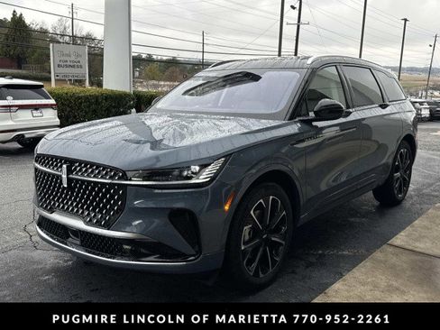 New 2026 Lincoln Nautilus Reserve image 3