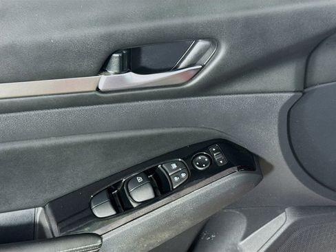 Used 2024 Nissan Altima 2.5 SL image 24