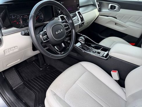Used 2022 Kia Sorento SX image 11
