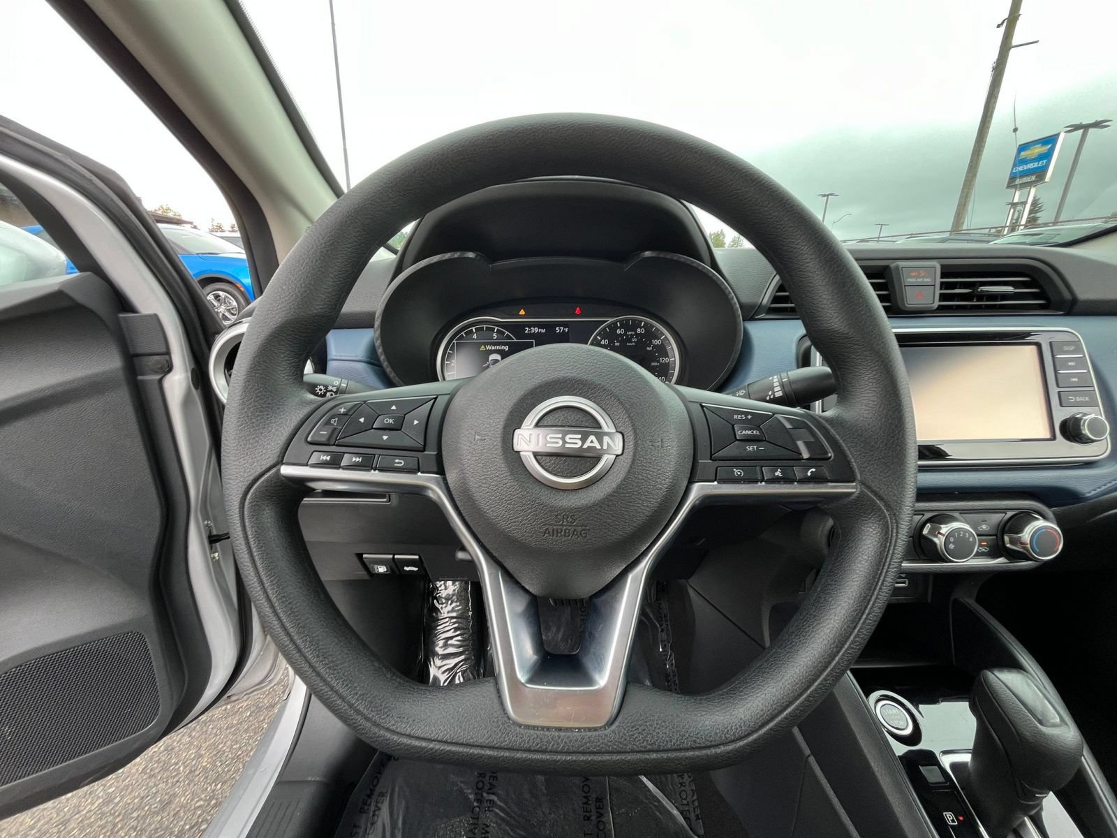 Used 2025 Nissan Versa SV FWD image 27