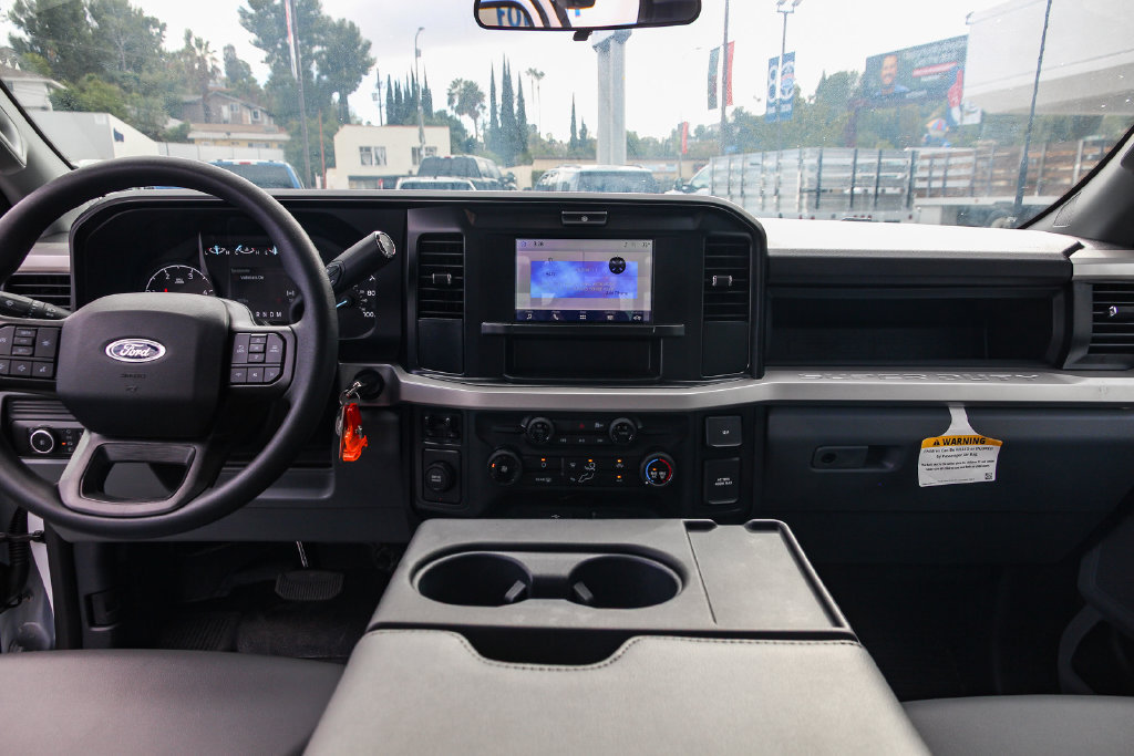New 2026 Ford F550 2WD SuperCab Super Duty image 16