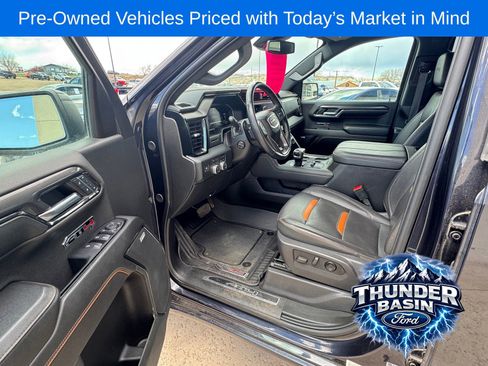 Used 2024 GMC Sierra 1500 AT4 AWD/4WD image 11