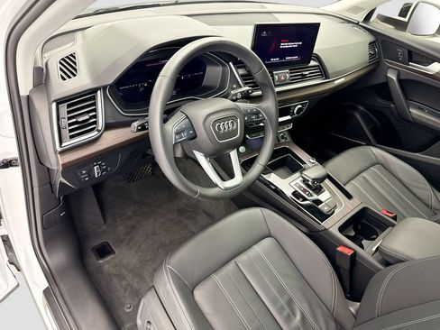Certified 2021 Audi Q5 Premium Plus w/ Premium Plus Package AWD/4WD image 9