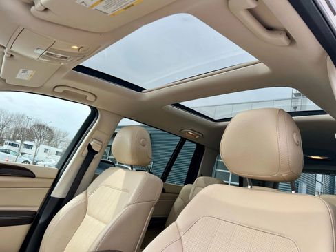 Used 2017 Mercedes-Benz GLS 450 4MATIC image 42