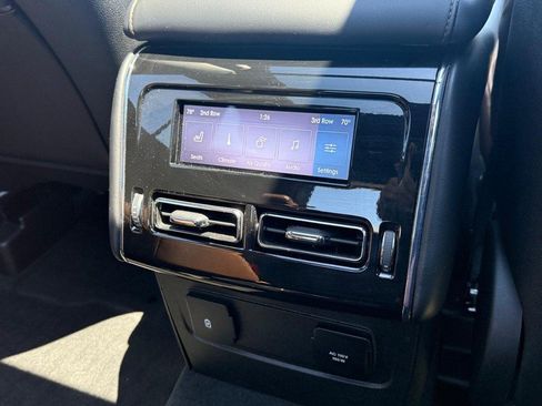Certified 2023 Lincoln Aviator Reserve w/ Equipment Group 201A AWD/4WD image 15