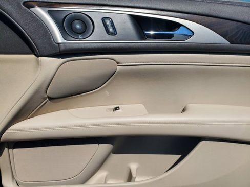 Used 2019 Lincoln MKZ Reserve image 35