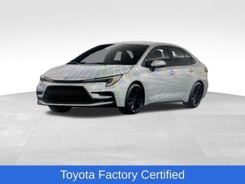 Used 2026 Toyota Corolla SE FWD image 1
