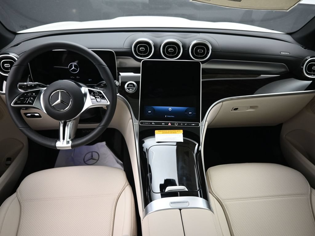 Used 2025 Mercedes-Benz GLC 300 4MATIC image 22