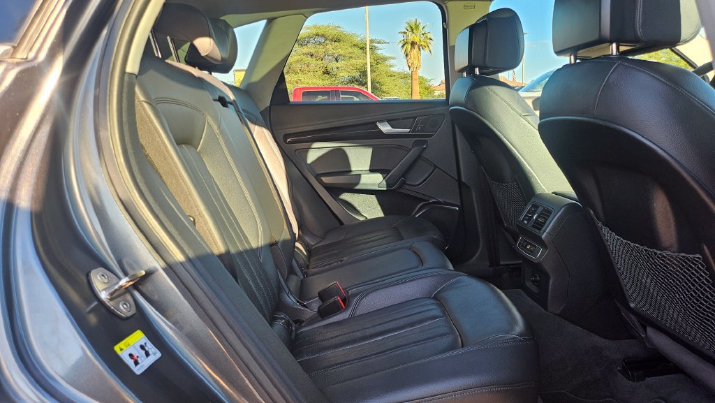 Used 2020 Audi Q5 e Premium AWD/4WD image 21