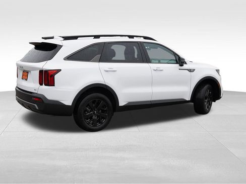 Certified 2023 Kia Sorento S AWD/4WD image 4