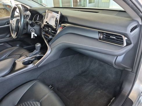 Used 2024 Toyota Camry SE FWD image 18
