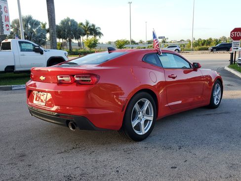 Used 2023 Chevrolet Camaro LT image 6