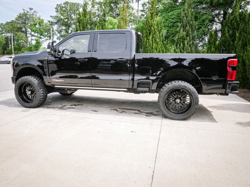 Used 2025 Ford F250 Platinum AWD/4WD image 7