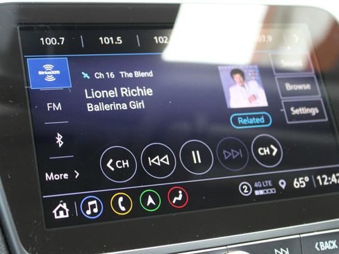 Used 2024 Chevrolet Malibu LT image 30