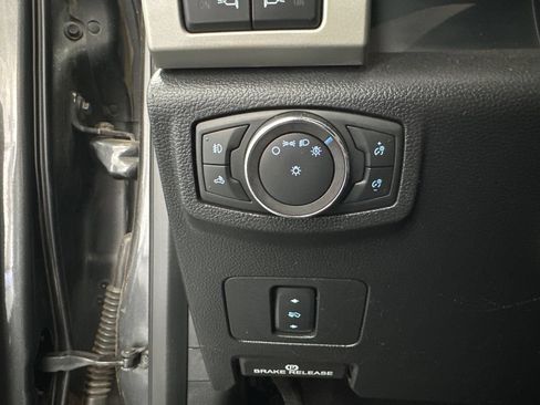 Used 2019 Ford F250 Lariat w/ Lariat Value Package AWD/4WD image 10